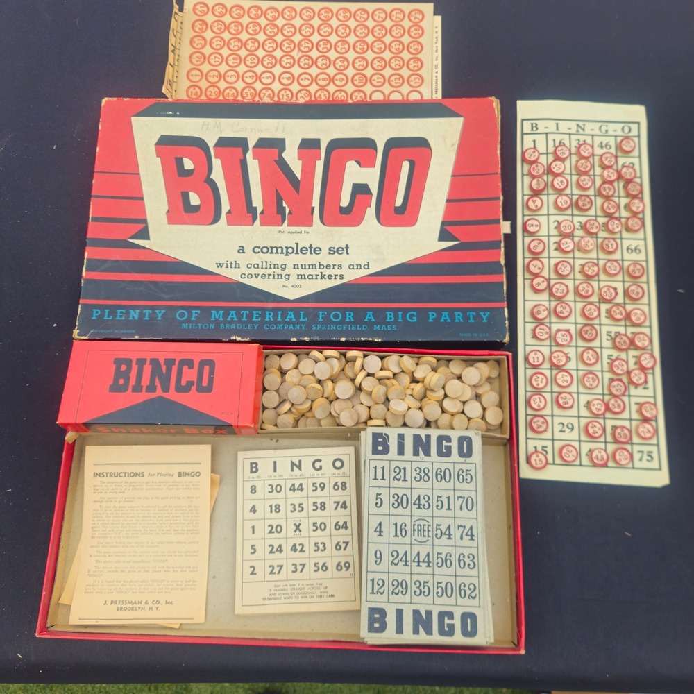 Vintage Milton Bradley Bingo Game No 4002 Complete Set Wooden Markers Retro Box